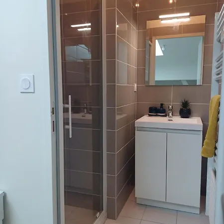 Superbe T5 , 4chs, 8pers, Parking Prive, Wifi Διαμέρισμα *